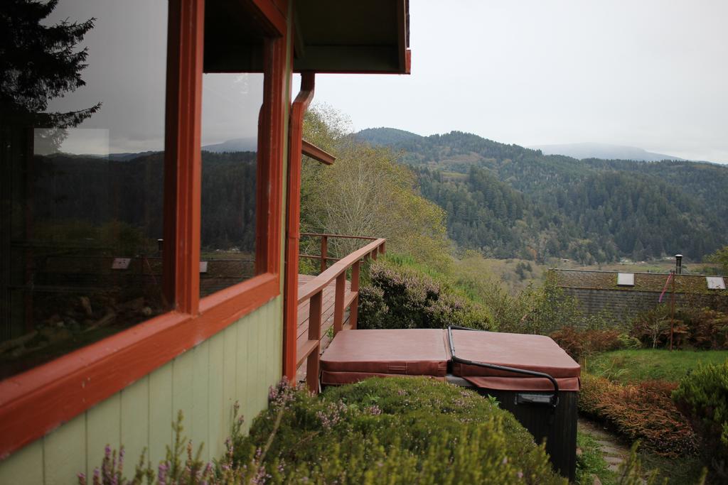 The Historic Requa Inn Klamath Eksteriør bilde